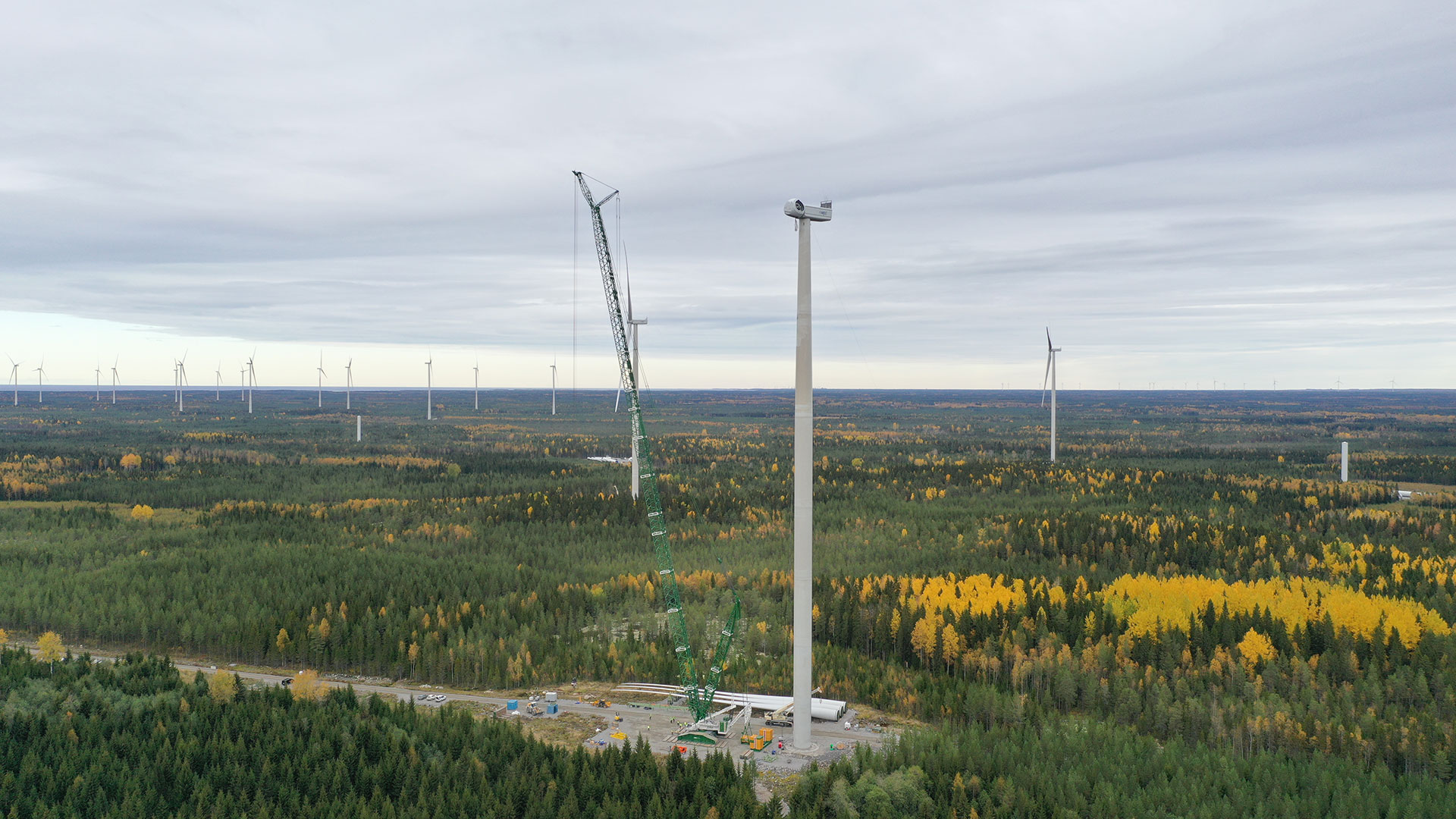 Suomalainen tuulivoimala toimittaa UPM:n paperitehtaille uusiutuvaa energiaa